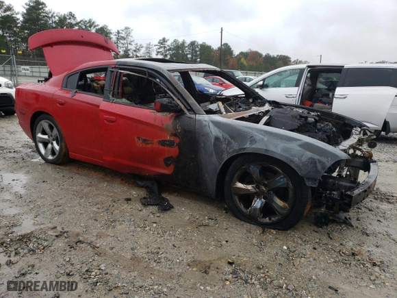 2013 Dodge Charger SXT Plus with VIN 2C3CDXHG6DH642840, listed as a Copart auction lot 81399504 with 0 mi miles and Non Repairable. Bid and sale history available at carsss.com. Image 4.