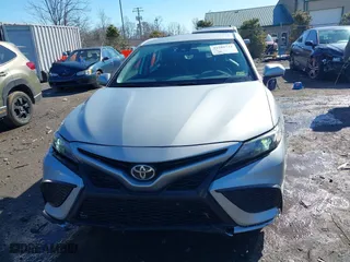 2021 Toyota Camry SE Nightshade with VIN 4T1G11AK5MU411101, listed as a IAAI auction lot 41586722 with 133,212 mi miles. Bid and sale history available at carsss.com. Image 12.