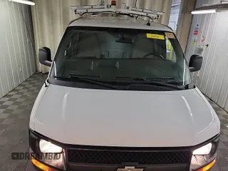 2015 Chevrolet Express Cargo z VIN 1GCWGFCF3F1168503, wystawiony jako IAAI lot #42546933 z przebiegiem 104 968 mil mil oraz . Historia ofert i sprzedaży dostępna na DreamBid. Obrazek 10.