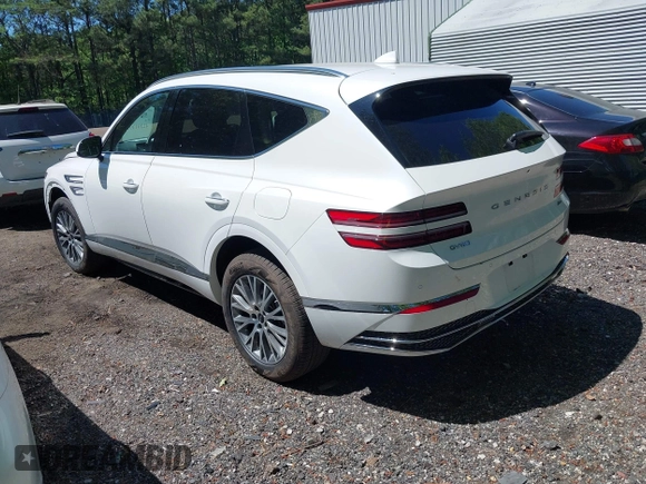 2025 Genesis GV80 Standard with VIN KMUHFESB4SU248645, listed as a IAAI auction lot 42201397 with 10,938 mi miles and . Bid and sale history available at DreamBid. Image 3.