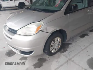 2004 Toyota Sienna CE with VIN 5TDZA23C74S161390, listed as a IAAI auction lot 42025128 with 206,796 mi miles. Bid and sale history available at carsss.com. Image 6.