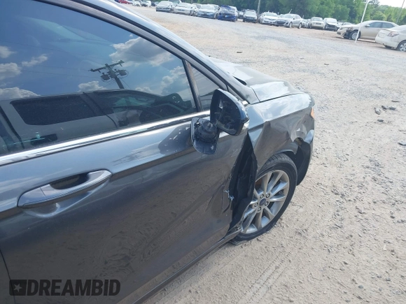 2017 Ford Fusion SE z VIN 3FA6P0H71HR410878, wystawiony jako IAAI lot #42135622 z przebiegiem 99 462 mil mil oraz . Historia ofert i sprzedaży dostępna na DreamBid. Obrazek 18.