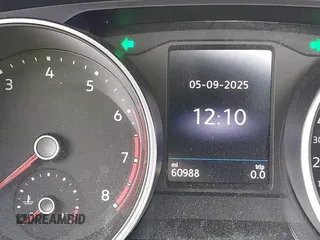 2021 Volkswagen Tiguan SE with VIN 3VV3B7AX6MM021502, listed as a IAAI auction lot 42243705 with 60,988 mi miles and . Bid and sale history available at DreamBid. Image 7.
