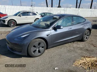 2023 Tesla Model 3 z VIN 5YJ3E1EA3PF541593, wystawiony jako Copart lot #43926455 z przebiegiem 26 593 mil mil oraz Szkoda całkowita • Salvage title. Historia ofert i sprzedaży dostępna na DreamBid. Obrazek 1.