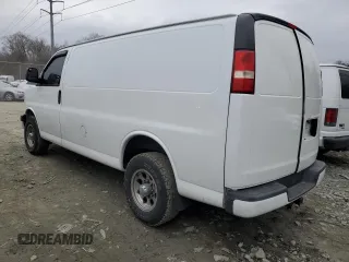 2015 GMC Savana Cargo Van with VIN 1GTW7FCF9F1113375, listed as a Copart auction lot 43082645 with 157,864 mi miles and Salvage Title. Bid and sale history available at carsss.com. Image 2.