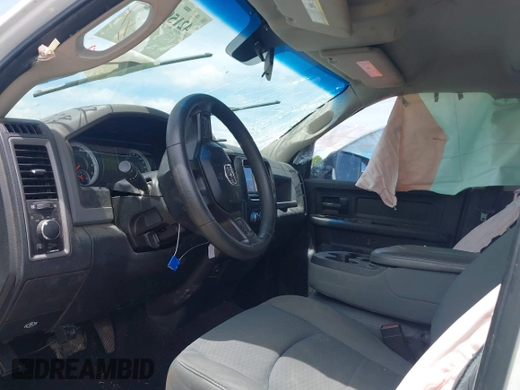2013 Ram 2500 Tradesman с VIN 3C6TR5CT2DG526239, выставлен на аукционе IAAI как лот 42150592 с пробегом 167 405 миль миль и . История ставок и продаж доступна на DreamBid. Изображение 5.