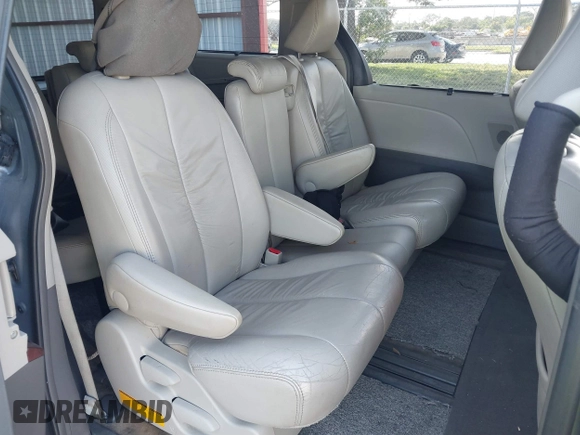 2011 Toyota Sienna XLE AAS with VIN 5TDYK3DC5BS148776, listed as a IAAI auction lot 41525078 with 177,154 mi miles and . Bid and sale history available at DreamBid. Image 8.