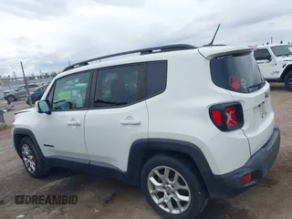 2015 Jeep Renegade Latitude with VIN ZACCJABT0FPB65587, listed as a IAAI auction lot 41913717 with 116,830 mi miles. Bid and sale history available at carsss.com. Image 14.