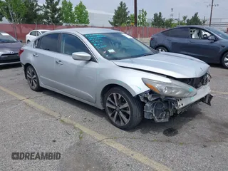 2017 Nissan Altima S z VIN 1N4AL3AP4HC117797, wystawiony jako IAAI lot #42156646 z przebiegiem 156 183 mil mil oraz . Historia ofert i sprzedaży dostępna na DreamBid. Obrazek 1.
