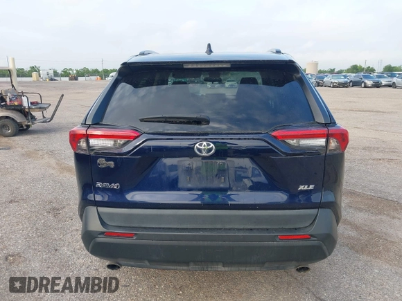 2022 Toyota RAV4 XLE Premium с VIN 2T3C1RFV5NW211019, выставлен на аукционе IAAI как лот 42130420 с пробегом 52 097 миль миль и . История ставок и продаж доступна на DreamBid. Изображение 17.