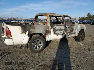 2011 Toyota Tacoma с VIN 5TFJX4GN1BX002410, выставлен на аукционе Copart как лот 43046725 с пробегом Не указан миль и На запчасти • Non repairable. История ставок и продаж доступна на DreamBid. Изображение 3.