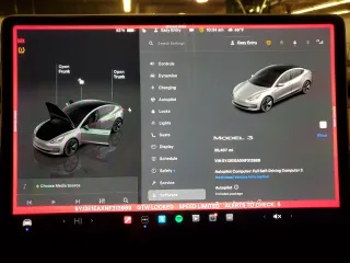 2022 Tesla Model 3 z VIN 5YJ3E1EAXNF313989, wystawiony jako Copart lot #88564835 z przebiegiem 35 407 mil mil oraz Szkoda całkowita • Salvage title. Historia ofert i sprzedaży dostępna na DreamBid. Obrazek 9.