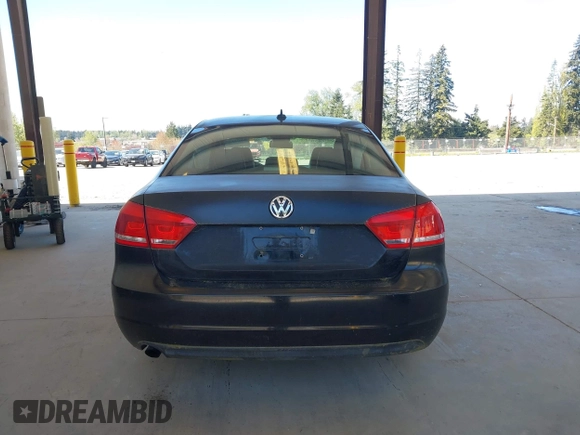 2015 Volkswagen Passat 1.8T Limited Edition with VIN 1VWAT7A36FC054484, listed as a IAAI auction lot 42078125 with 119,550 mi miles. Bid and sale history available at carsss.com. Image 17.