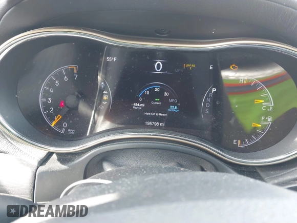 2014 Jeep Grand Cherokee Summit with VIN 1C4RJFJG6EC328516, listed as a IAAI auction lot 40698068 with 195,798 mi miles and . Bid and sale history available at DreamBid. Image 7.