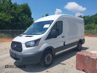 2018 Ford Transit с VIN 1FTYE1CM6JKB42254, выставлен на аукционе IAAI как лот 42615585 с пробегом 109 806 миль миль и . История ставок и продаж доступна на DreamBid. Изображение 17.