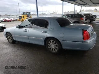 2006 Lincoln Town Car Signature Limited z VIN 1LNHM82W06Y616150, wystawiony jako Copart lot #48248225 z przebiegiem 111 545 mil mil oraz Szkoda całkowita • Salvage title. Historia ofert i sprzedaży dostępna na DreamBid. Obrazek 2.