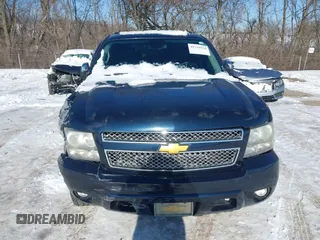 2008 Chevrolet Suburban Commercial with VIN 1GNFK16368J110091, listed as a IAAI auction lot 41328554 with 257,432 mi miles. Bid and sale history available at carsss.com. Image 12.