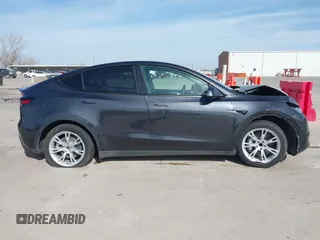 2024 Tesla Model Y with VIN 7SAYGDED9RF044789, listed as a IAAI auction lot 41817318 with Not Provided miles and . Bid and sale history available at carsss.com. Image 13.
