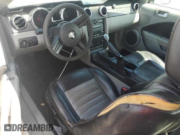 2008 Ford Mustang GT Deluxe with VIN 1ZVHT82H185202918, listed as a Copart auction lot 61624935 with 220,956 mi miles and Clean title. Bid and sale history available at DreamBid. Image 8.