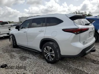 2024 Toyota Highlander LE with VIN 5TDKDRAH6RS534720, listed as a Copart auction lot 59989285 with 12,626 mi miles and Salvage title. Bid and sale history available at DreamBid. Image 2.