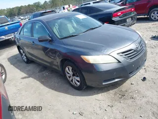 2007 Toyota Camry CE z VIN 4T1BE46K07U102536, wystawiony jako IAAI lot #41629462 z przebiegiem 149 768 mil mil oraz . Historia ofert i sprzedaży dostępna na DreamBid. Obrazek 1.