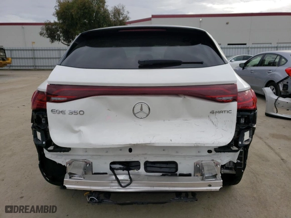 2023 Mercedes-Benz EQE with VIN 4JGGM1CB9PA009382, listed as a Copart auction lot 39027464 with 5,656 mi miles. Bid and sale history available at carsss.com. Image 6.