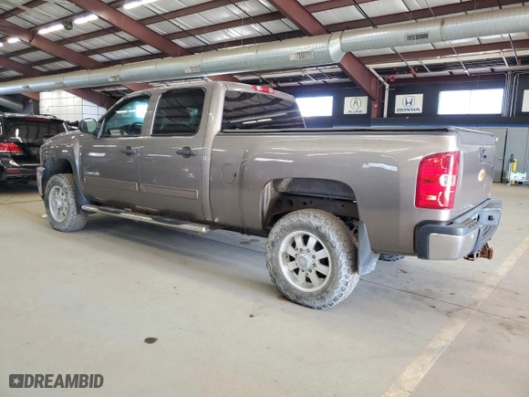 2014 Chevrolet Silverado 2500HD LT with VIN 1GC1KXC86EF103405, listed as a Copart auction lot 48683555 with 386,520 mi miles and Clean Title. Bid and sale history available at carsss.com. Image 2.
