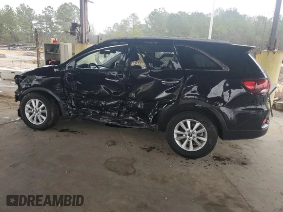 2020 Kia Sorento LX with VIN 5XYPG4A36LG685677, listed as a Copart auction lot 46022395 with 0 mi miles and Salvage Title. Bid and sale history available at carsss.com. Image 2.