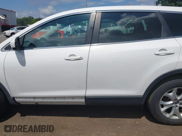 2014 Mazda CX-9 Touring z VIN JM3TB3CV7E0426900, wystawiony jako IAAI lot #42796725 z przebiegiem Nie podano mil oraz . Historia ofert i sprzedaży dostępna na DreamBid. Obrazek 14.