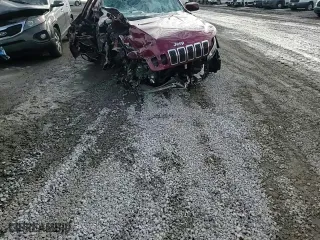 2020 Jeep Cherokee Latitude with VIN 1C4PJLCB8LD568665, listed as a Copart auction lot 88933195 with 0 mi miles and Salvage Title. Bid and sale history available at carsss.com. Image 12.