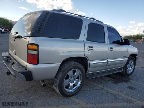2006 GMC Yukon SLE with VIN 1GKEC13Z26R135499, listed as a Copart auction lot 72391484 with 428,553 mi miles and Salvage Title. Bid and sale history available at carsss.com. Image 3.