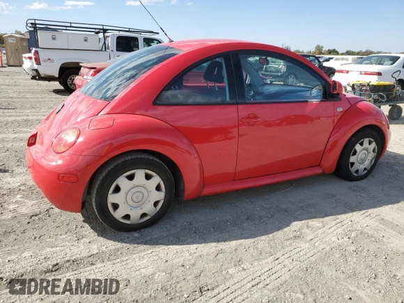 1999 Volkswagen Beetle GLS z VIN 3VWCC21C3XM408103, wystawiony jako Copart lot #76181144 z przebiegiem 126 726 mil mil oraz Czysty tytuł • Clean title. Historia ofert i sprzedaży dostępna na DreamBid. Obrazek 3.