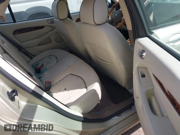 2008 Jaguar X-Type z VIN SAJWA51A28WJ37186, wystawiony jako IAAI lot #42107511 z przebiegiem 157 524 mil mil oraz . Historia ofert i sprzedaży dostępna na DreamBid. Obrazek 8.