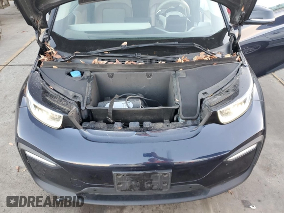 2019 BMW i3 with VIN WBY8P4C57K7D27696, listed as a Copart auction lot 85429264 with 32,219 mi miles and Salvage title. Bid and sale history available at DreamBid. Image 11.