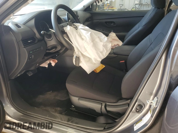 2025 Nissan Sentra S with VIN 3N1AB8BV3SY286704, listed as a Copart auction lot 52766135 with 4,168 mi miles and Salvage Title. Bid and sale history available at DreamBid. Image 7.