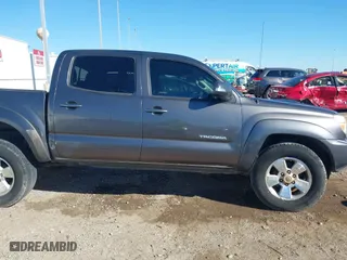 2013 Toyota Tacoma PreRunner with VIN 5TFJU4GN2DX039199, listed as a IAAI auction lot 40882464 with 286,278 mi miles. Bid and sale history available at carsss.com. Image 13.