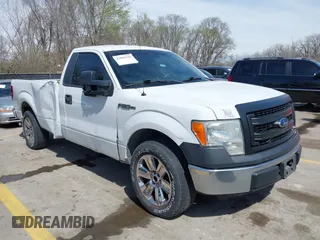 2014 Ford F-150 XL with VIN 1FTMF1CM1EKD53945, listed as a IAAI auction lot 41889789 with 296,163 mi miles. Bid and sale history available at carsss.com. Image 1.