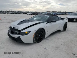 2019 BMW i8 z VIN WBY2Z6C50KVB83206, wystawiony jako Copart lot #81693973 z przebiegiem 25 712 mil mil oraz . Historia ofert i sprzedaży dostępna na DreamBid. Obrazek 1.