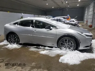 2024 Toyota Prius LE with VIN JTDADABU1R3015827, listed as a Copart auction lot 43621885 with 3,778 mi miles and Salvage Title. Bid and sale history available at carsss.com. Image 4.