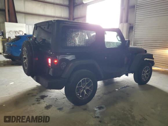 2024 Jeep Wrangler Sport S z VIN 1C4PJXAG7RW351644, wystawiony jako Copart lot #56112305 z przebiegiem 16 484 mil mil oraz Szkoda całkowita • Salvage title. Historia ofert i sprzedaży dostępna na DreamBid. Obrazek 3.