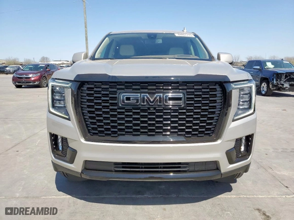 2022 GMC Yukon Denali with VIN 1GKS1DKL1NR170010, listed as a Copart auction lot 49997715 with 24,945 mi miles and Clean Title. Bid and sale history available at carsss.com. Image 5.