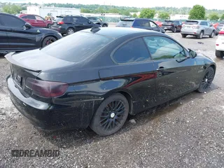 2011 BMW 3 Series 328i xDrive z VIN WBAKF3C54BE567850, wystawiony jako IAAI lot #42295138 z przebiegiem Nie podano mil oraz . Historia ofert i sprzedaży dostępna na DreamBid. Obrazek 4.