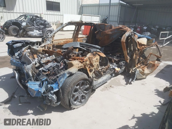 2024 Ford Maverick XLT with VIN 3FTTW8H31RRA45857, listed as a IAAI auction lot 41712935 with 10,615 mi miles and . Bid and sale history available at carsss.com. Image 2.