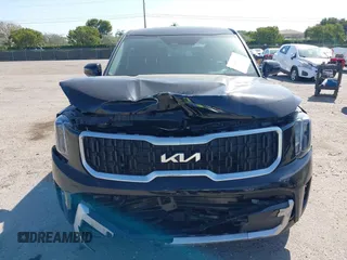 2024 Kia Telluride LX z VIN 5XYP24GC6RG482724, wystawiony jako IAAI lot #41806081 z przebiegiem 37 700 mil mil oraz . Historia ofert i sprzedaży dostępna na DreamBid. Obrazek 13.