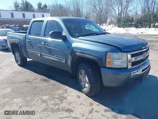 2011 Chevrolet Silverado 1500 LS with VIN 3GCPKREA0BG178357, listed as a IAAI auction lot 41640661 with 242,195 mi miles. Bid and sale history available at carsss.com. Image 1.