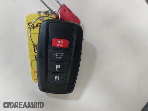2024 Toyota RAV4 XLE Premium z VIN 2T3C1RFV0RC284225, wystawiony jako IAAI lot #42278949 z przebiegiem 15 765 mil mil oraz . Historia ofert i sprzedaży dostępna na DreamBid. Obrazek 11.
