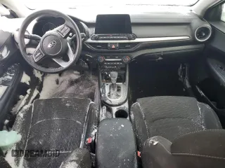 2019 Kia Forte LXS with VIN 3KPF24AD0KE132845, listed as a Copart auction lot 84255344 with 60,484 mi miles and Salvage title. Bid and sale history available at DreamBid. Image 8.