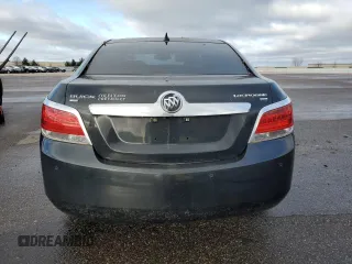 2010 Buick LaCrosse z VIN 1G4GD5GG8AF282210, wystawiony jako Copart lot #81418624 z przebiegiem Nie podano mil oraz Czysty tytuł • Clean title. Historia ofert i sprzedaży dostępna na DreamBid. Obrazek 6.