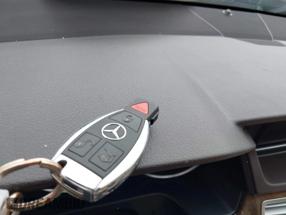 2014 Mercedes-Benz E 350 Luxury with VIN WDDHF8JB0EB063651, listed as a IAAI auction lot 41923115 with 134,702 mi miles and . Bid and sale history available at DreamBid. Image 11.