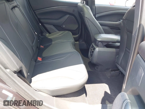 2022 Ford Mustang Mach-E Premium с VIN 3FMTK3R74NMA19756, выставлен на аукционе IAAI как лот 42567927 с пробегом 25 004 миль миль и . История ставок и продаж доступна на DreamBid. Изображение 8.